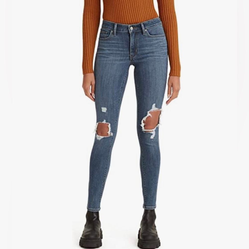 Levi’s 711 Skinny | 31 |